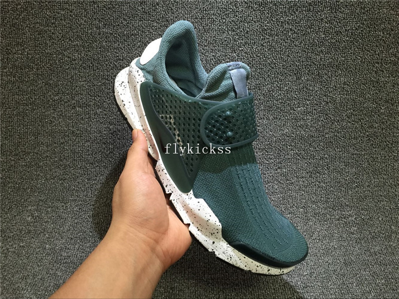 Nike Sock Dart Dark Green